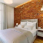Apartament Rzeszowska 5 12 *