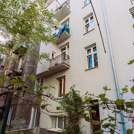 Apartament Rzeszowska 5 12 *